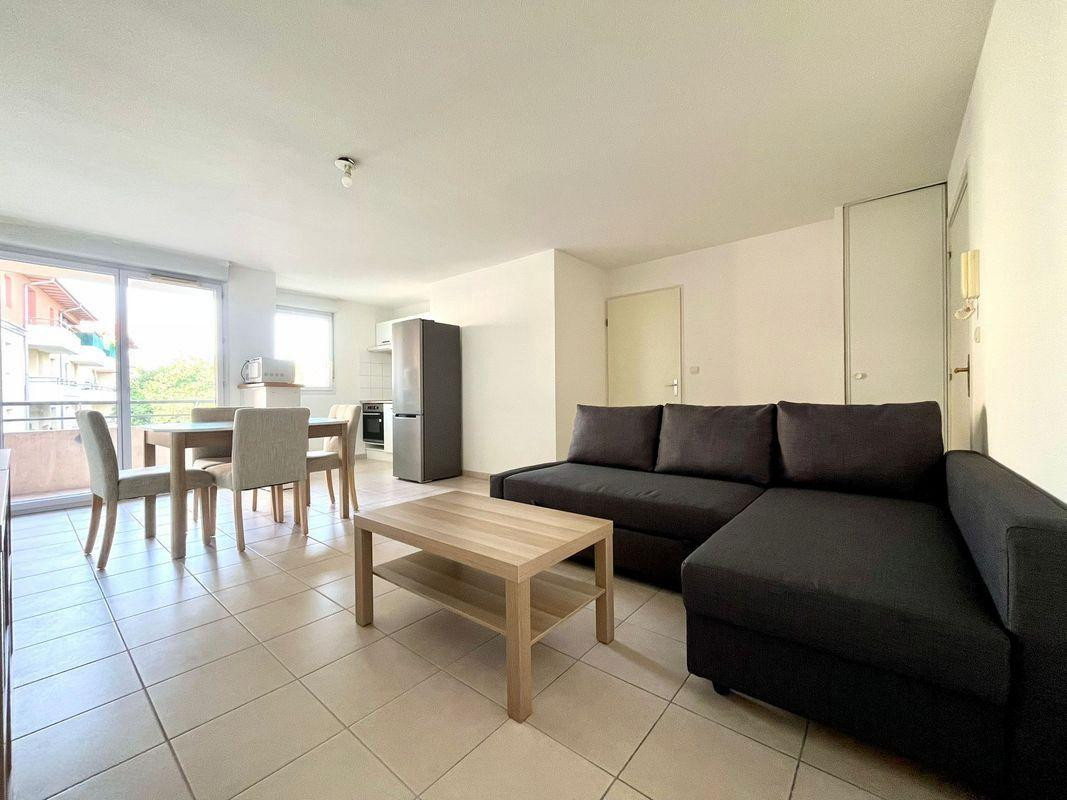 
                                                Location
                                                 Beau 2P Marseille 14