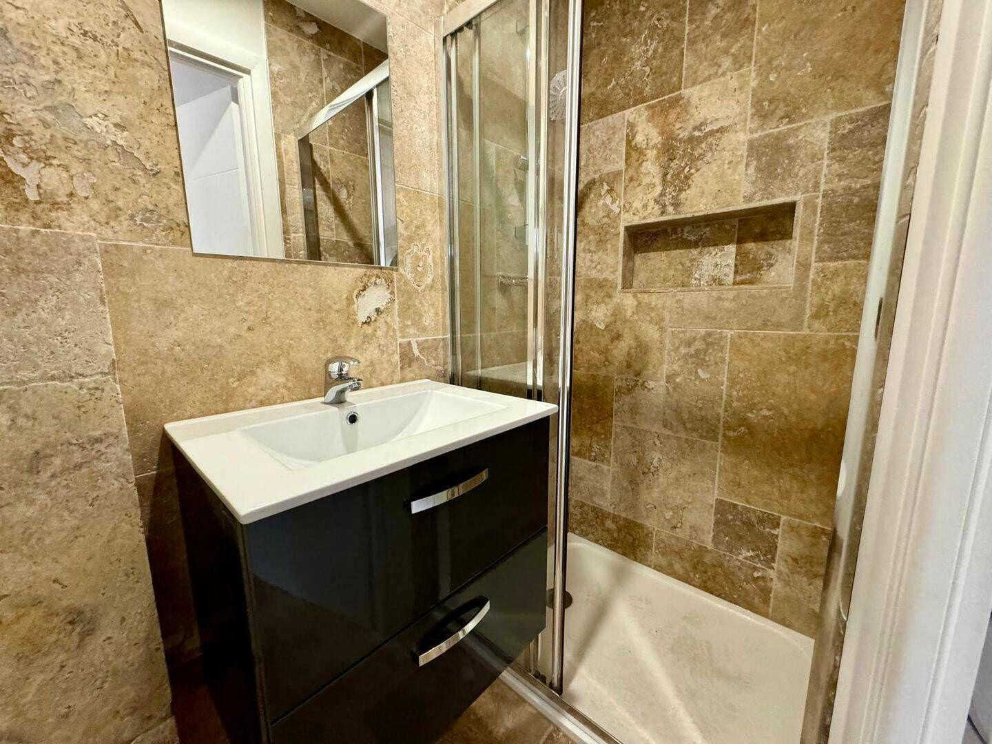 
                                                Location
                                                 Beau 2P meublé 20m² avec terrasse et climatisation
