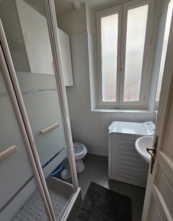 
                                                Location
                                                 Beau 2P meublé 24m² entièrement équipé