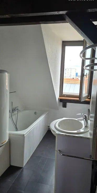 
                                                Location
                                                 Beau 2P meublé 25m² duplex sans vis à vis