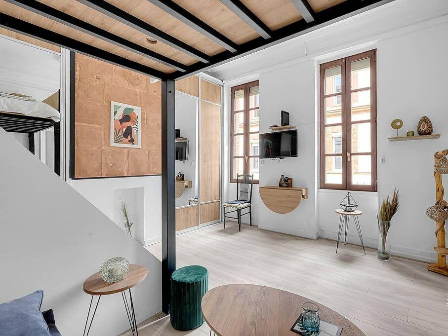 
                                                Location
                                                 Beau 2P meublé 25m² entièrement rénové