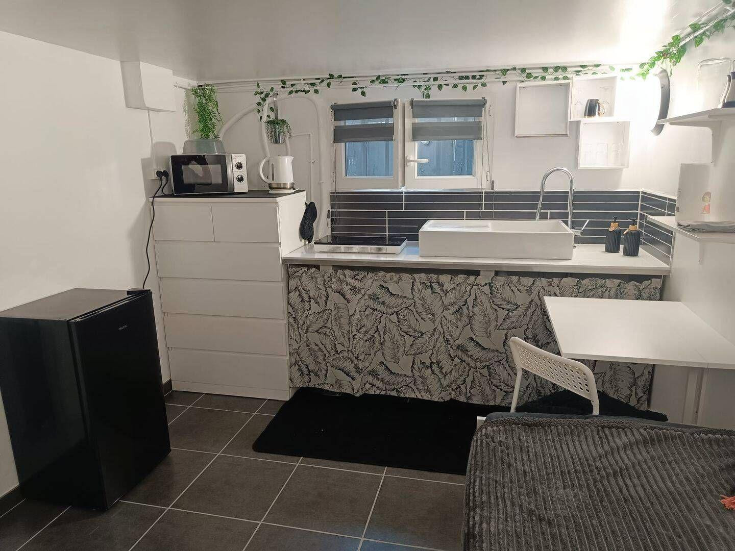 
                                                Location
                                                 Beau 2P meublé 28m² idéal étudiant/jeune