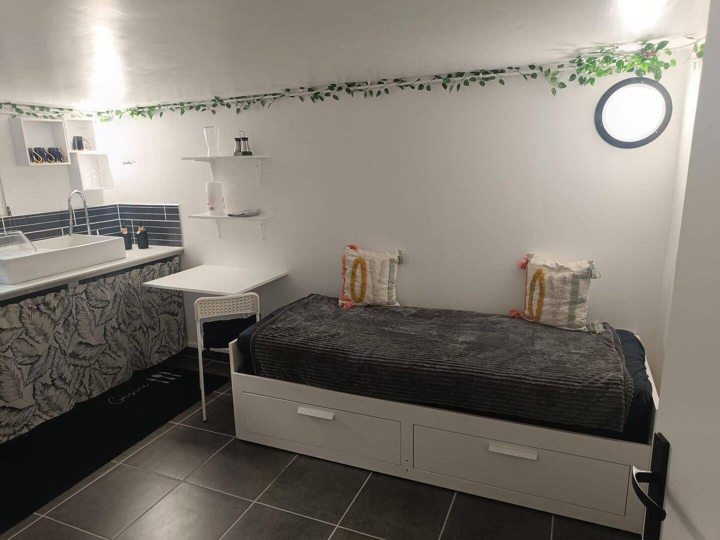 
                                                Location
                                                 Beau 2P meublé 28m² idéal étudiant/jeune