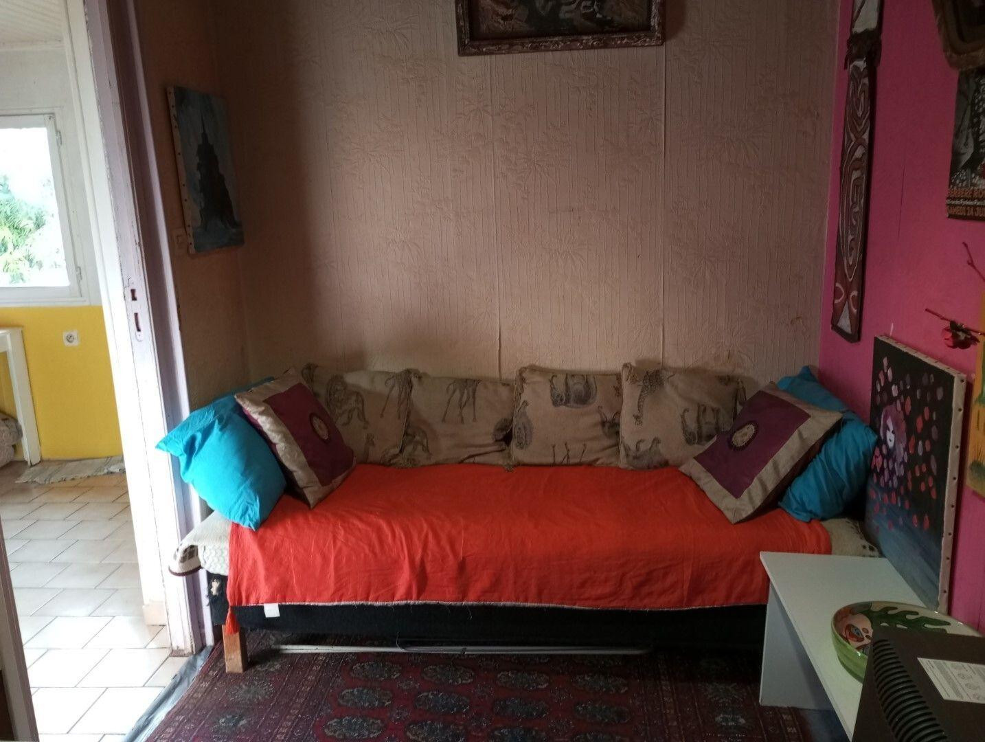 
                                                Location
                                                 Beau 2P meublé 30m² dans un jardin privatif