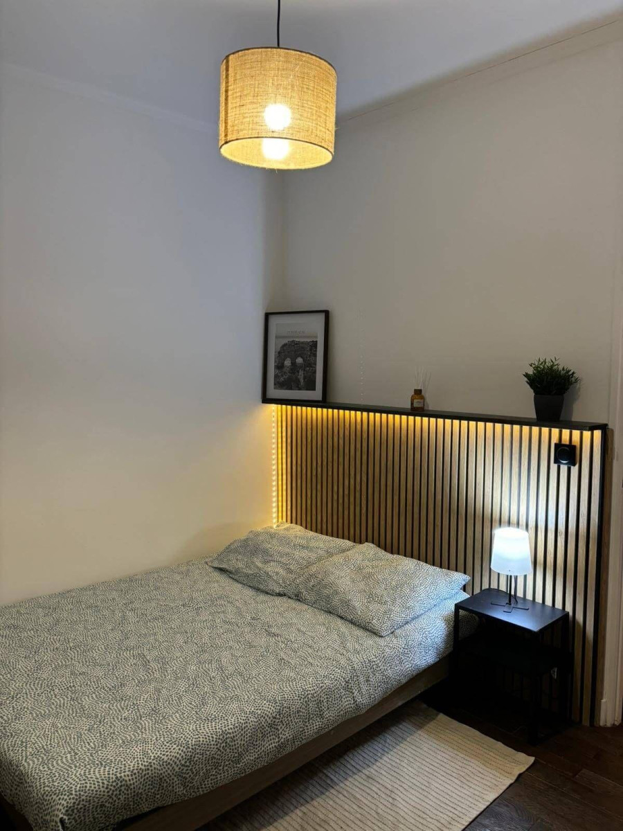 
                                                Location
                                                 Beau 2P meublé 30m² proche Hôtel de ville