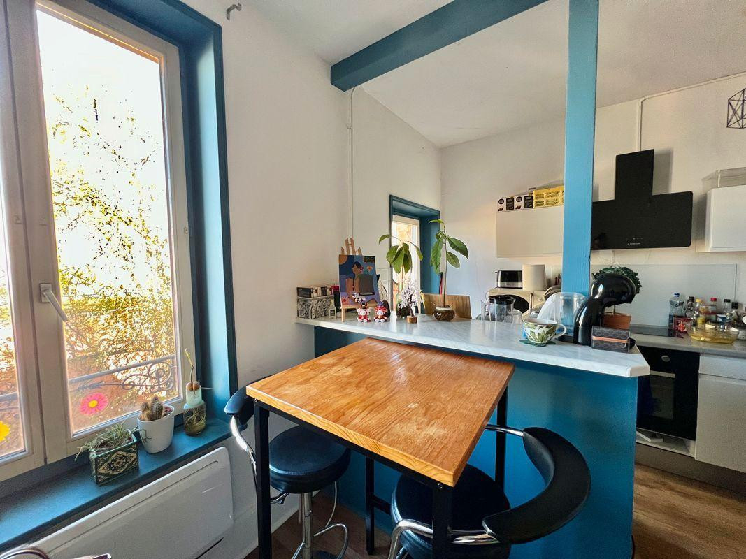 
                                                Location
                                                 Beau 2P meublé 31m² en duplex Centre Pepinière