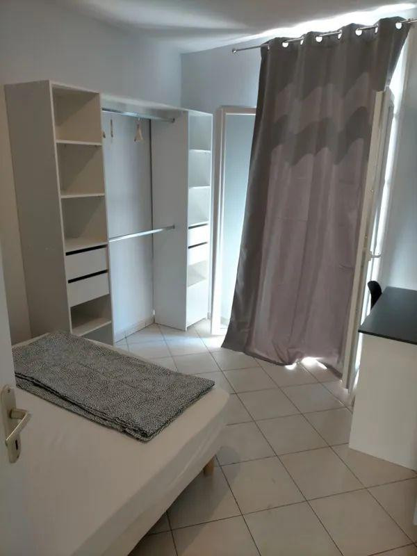 
                                                Location
                                                 Beau 2P meublé 32m² lumineux et confortable