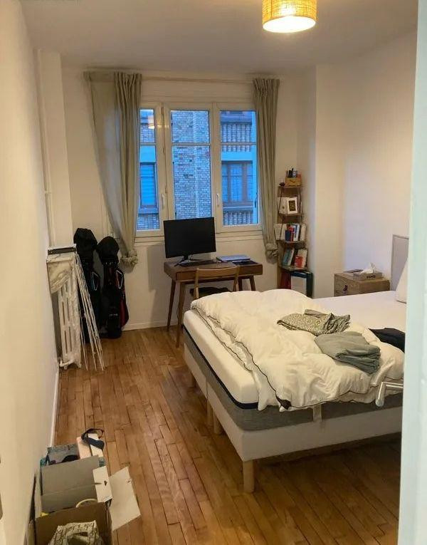 
                                                Location
                                                 Beau 2P meublé 32m² refait à neuf au calme