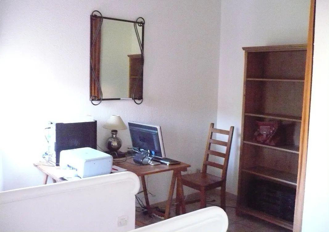 
                                                Location
                                                 Beau 2P meublé 32m2 Centre Aix-en-Provence