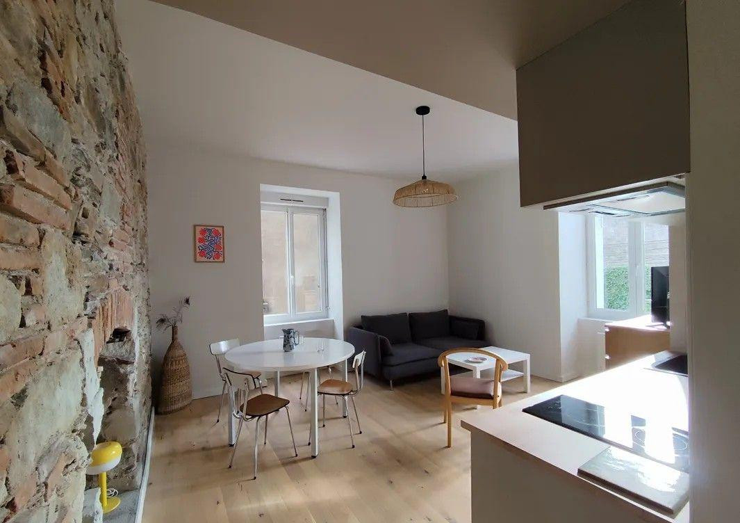 
                                                Location
                                                 Beau 2P meublé 33m² Chantenay - Sainte-Anne