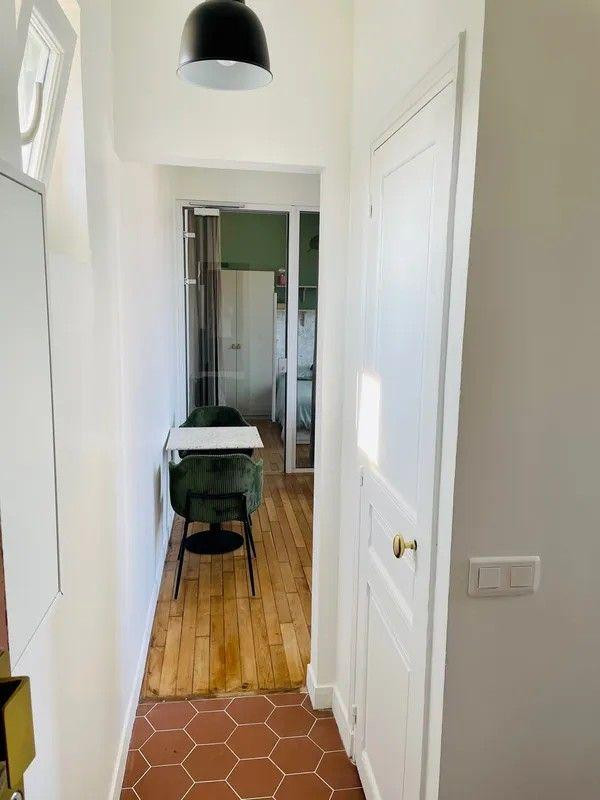 
                                                Location
                                                 Beau 2P meublé 34m² Garches centre