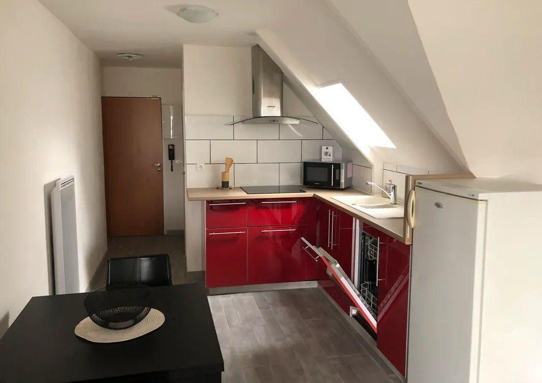 
                                                Location
                                                 Beau 2P meublé 35m²