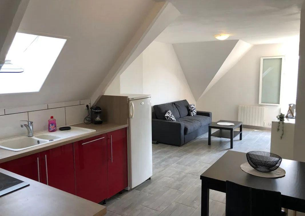 
                                                Location
                                                 Beau 2P meublé 35m²