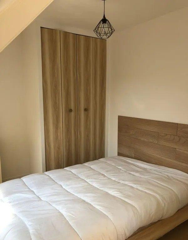 
                                                Location
                                                 Beau 2P meublé 35m²