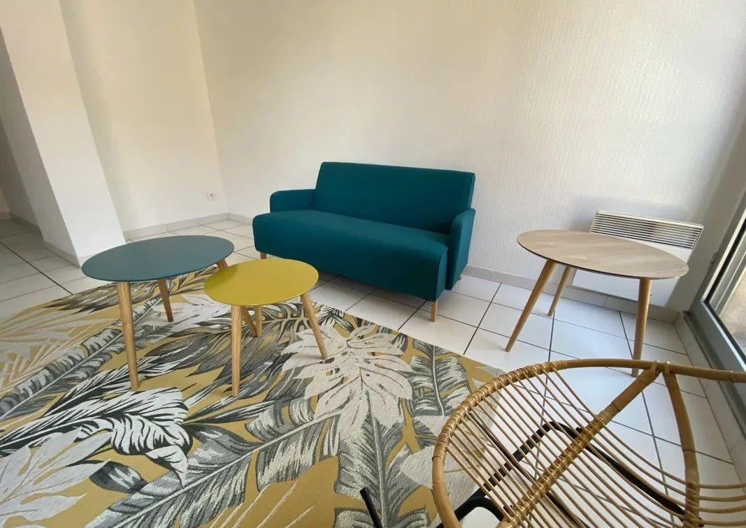 
                                                Location
                                                 Beau 2P meublé 35m² avec balcon