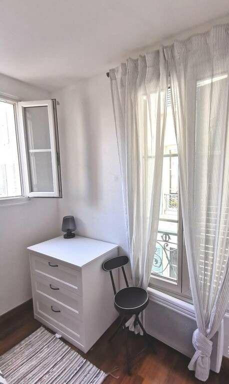 
                                                Location
                                                 Beau 2P meublé 35m² entièrement rénové