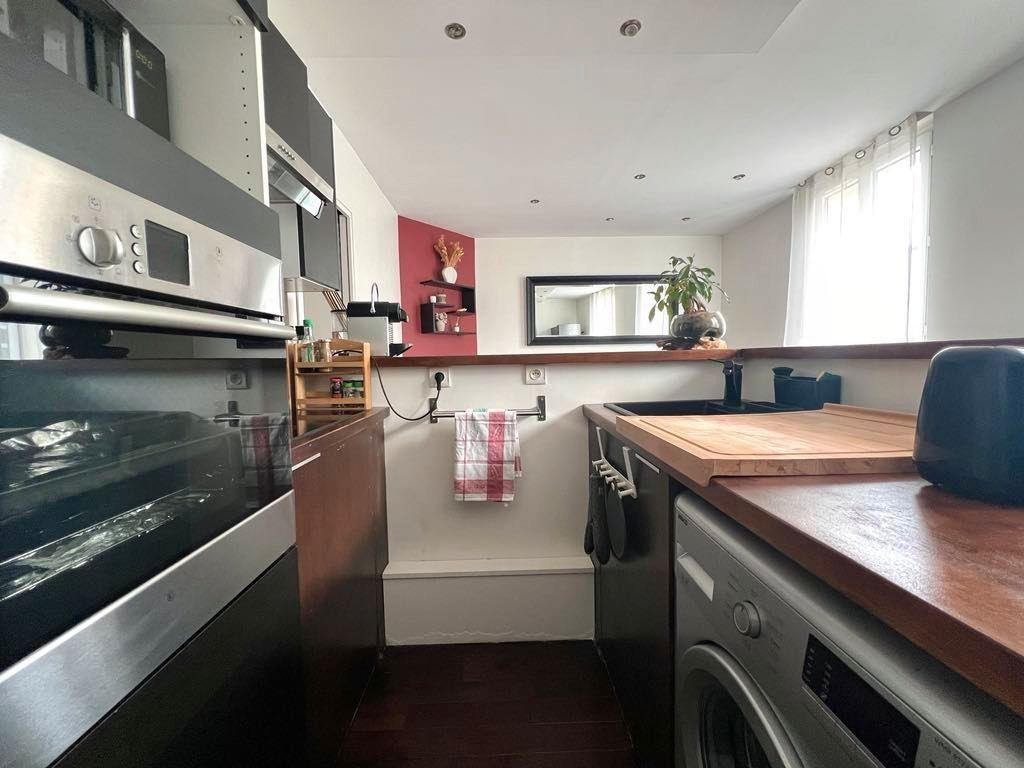 
                                                Location
                                                 Beau 2P meublé 35m² gare de Bécon