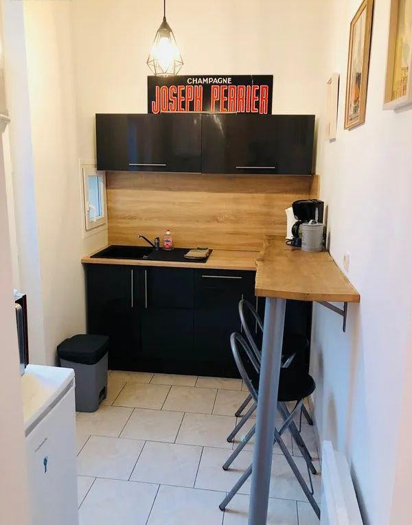 
                                                Location
                                                 Beau 2P meublé 35m² place Amélie Doublié