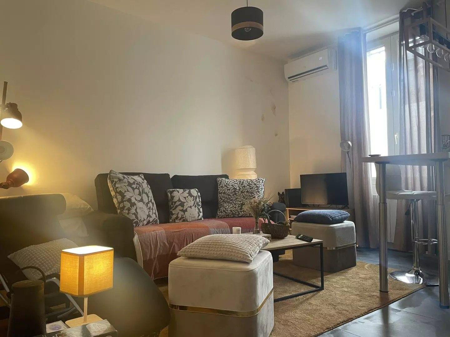 
                                                Location
                                                 Beau 2P meublé 37m² avec terrasse privée de 20m²