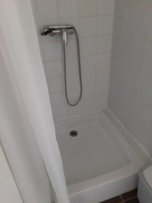 
                                                Location
                                                 Beau 2P meublé 38m²