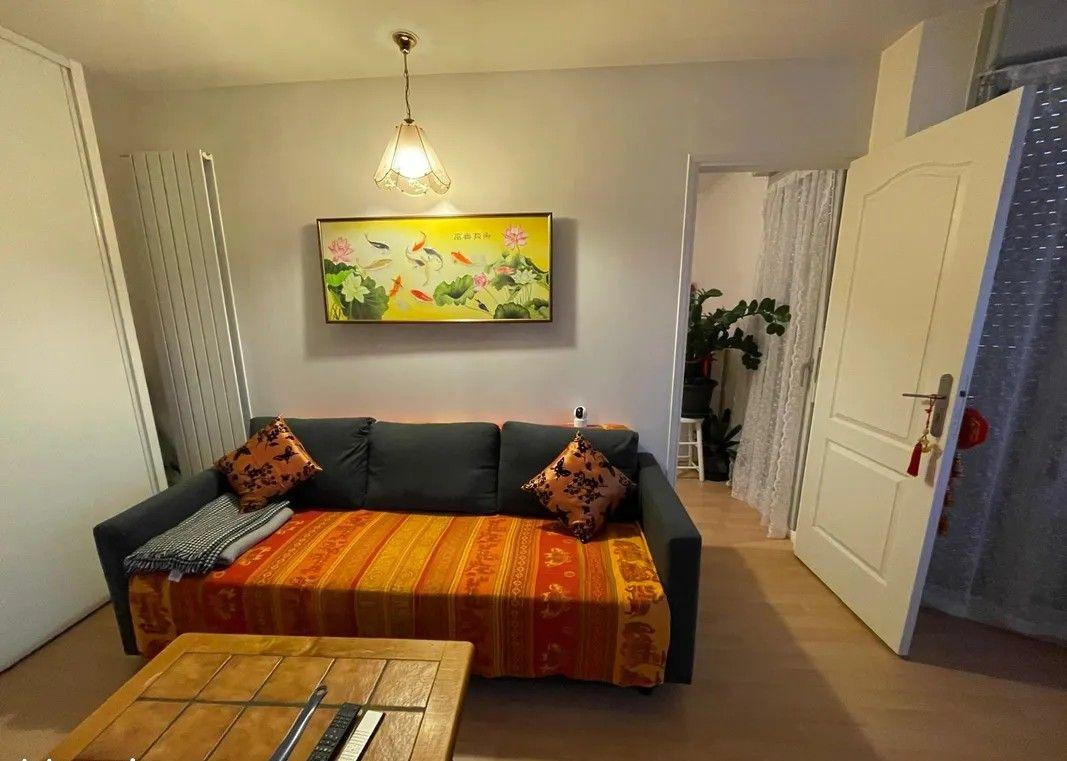 
                                                Location
                                                 Beau 2P meublé 38m² avec balcon