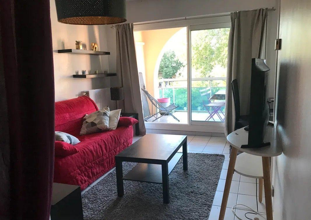 
                                                Location
                                                 Beau 2P meublé 38m² avec terrasse