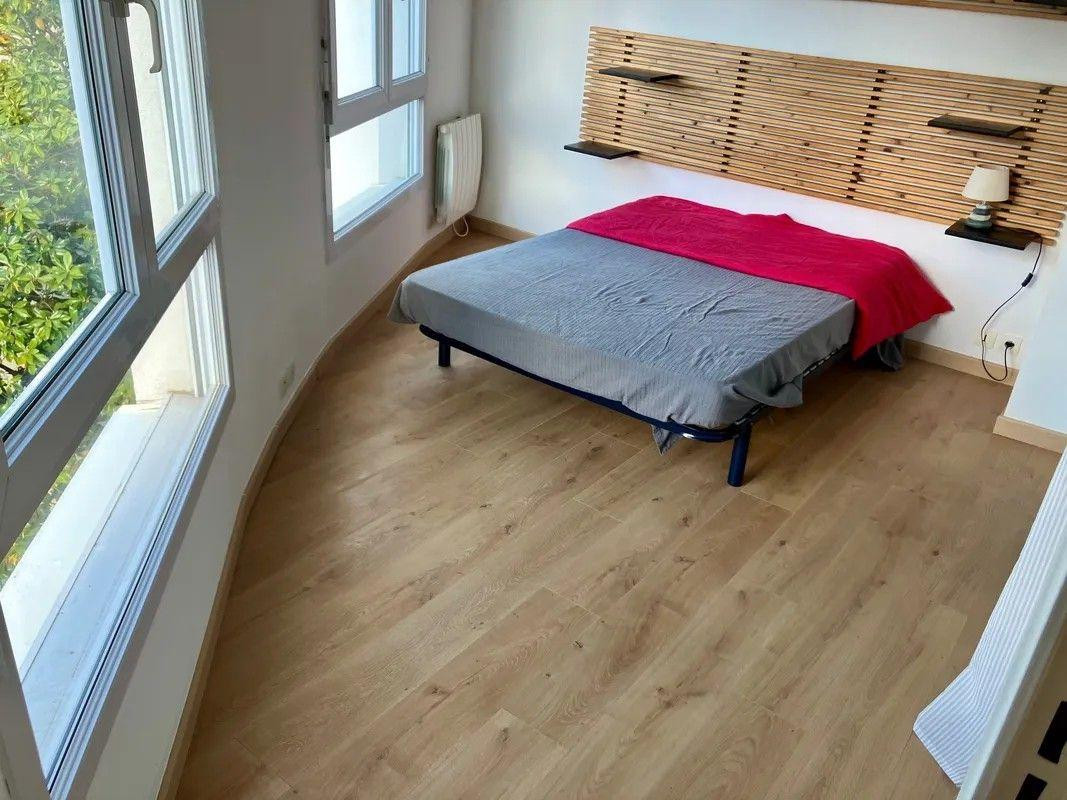 
                                                Location
                                                 Beau 2P meublé 38m² avec vue dégagée