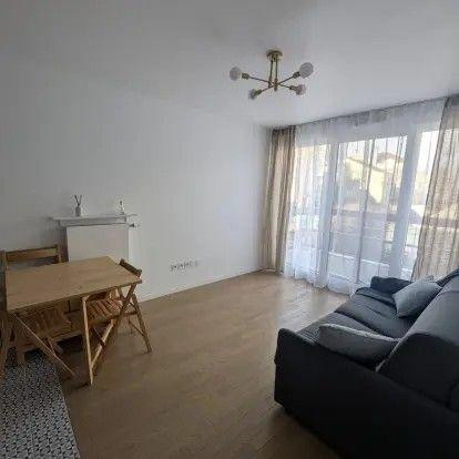 
                                                Location
                                                 Beau 2P meublé 38m² dans résidence récente