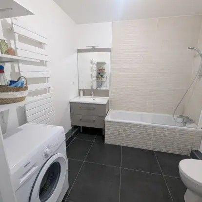 
                                                Location
                                                 Beau 2P meublé 38m² dans résidence récente