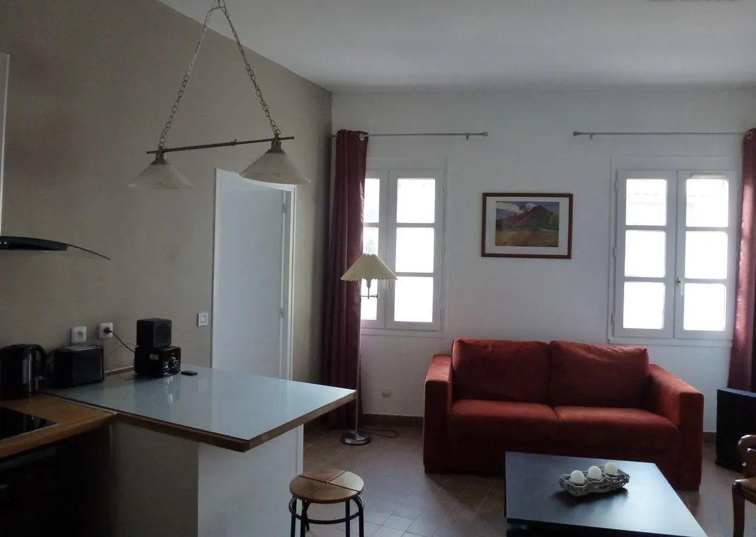
                                                Location
                                                 Beau 2P meublé 38m² intra muros Avignon