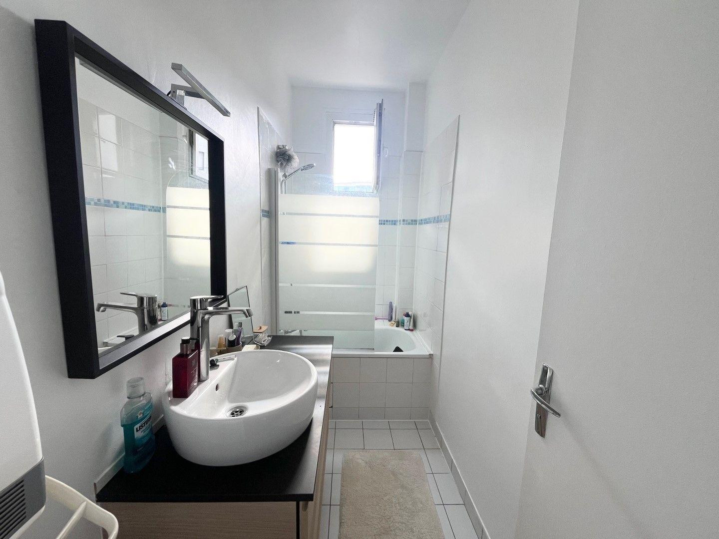 
                                                Location
                                                 Beau 2P meublé 39m² à Suresnes