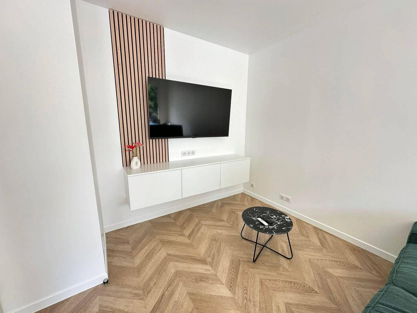 
                                                Location
                                                 Beau 2P meublé 39m² refait à neuf et tout confort