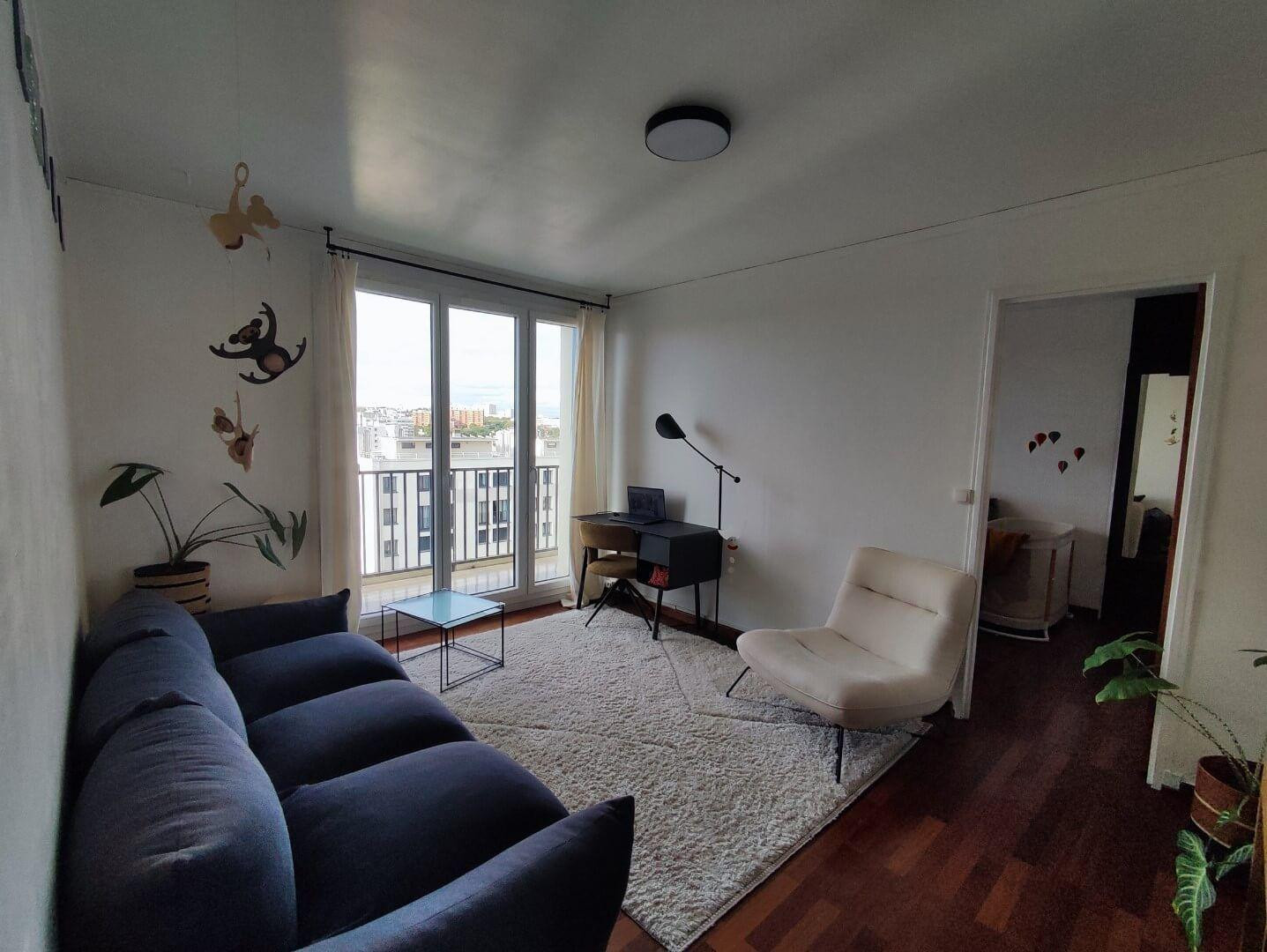 
                                                Location
                                                 Beau 2P meublé 39m² sans vis à vis avec balcon