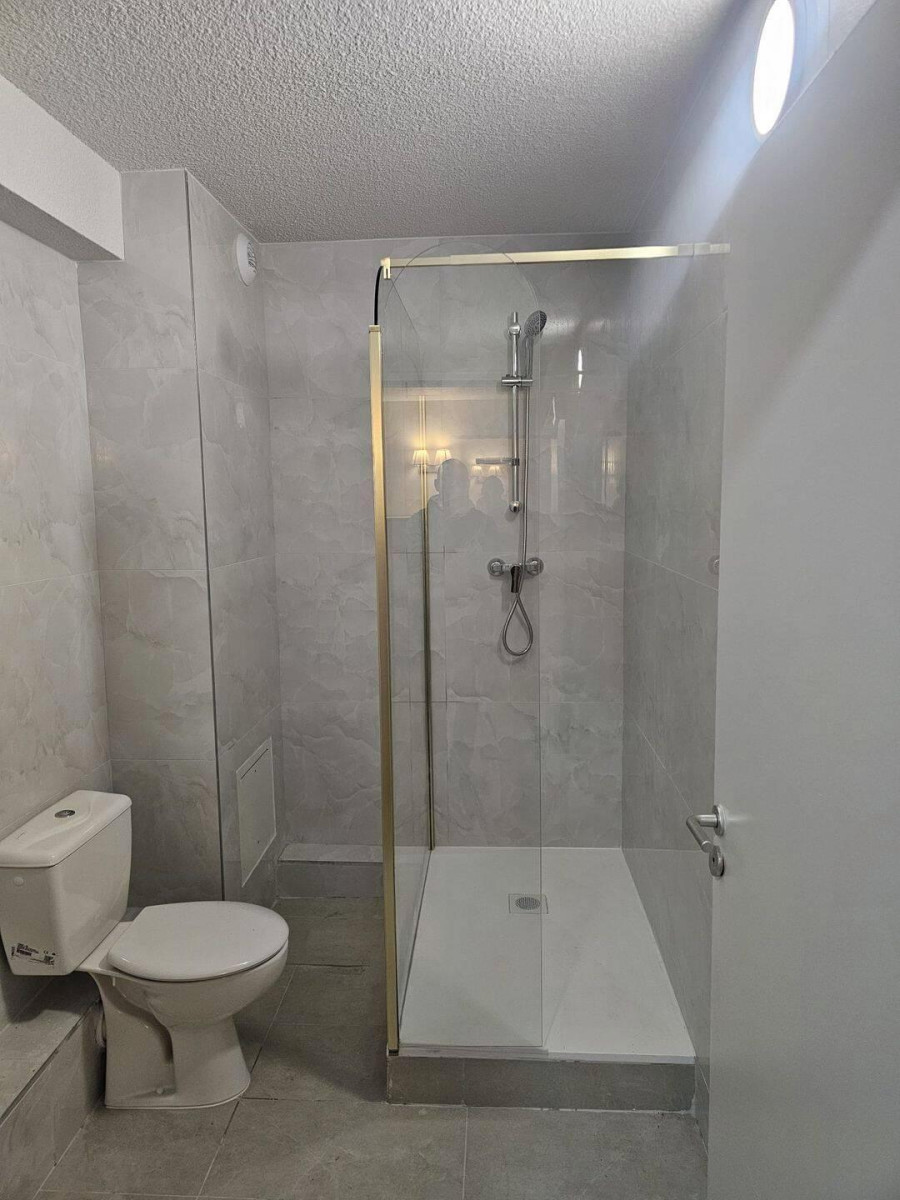 
                                                Location
                                                 Beau 2P meublé 40m²