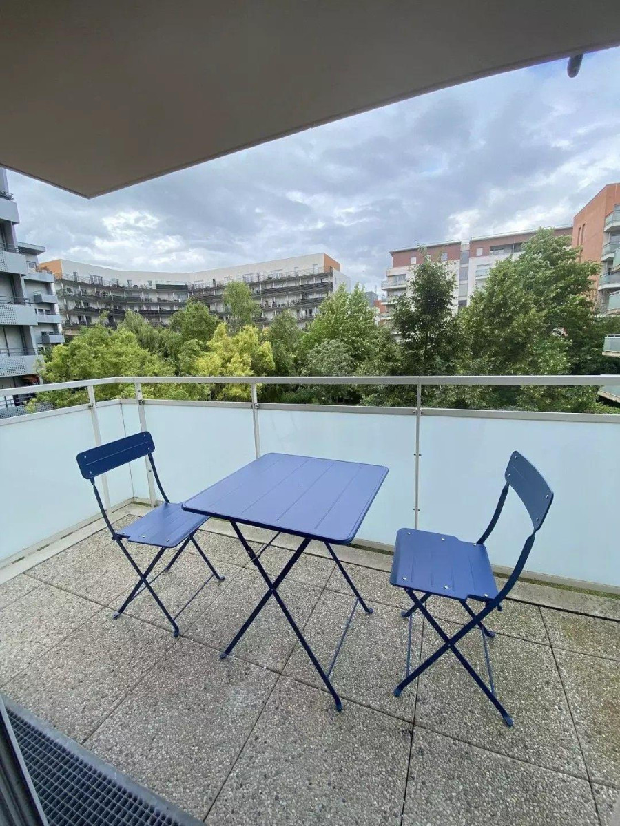
                                                Location
                                                 Beau 2P meublé 40m² avec balcon et parking