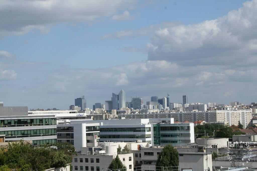 
                                                Location
                                                 Beau 2P meublé 40m² entièrement équipé