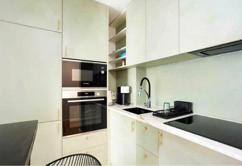 
                                                Location
                                                 Beau 2P meublé 40m² entièrement rénové