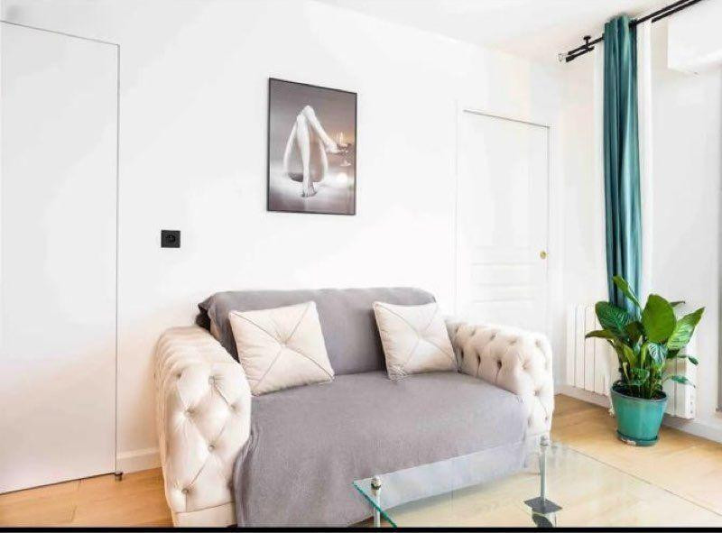 
                                                Location
                                                 Beau 2P meublé 40m² entièrement rénové