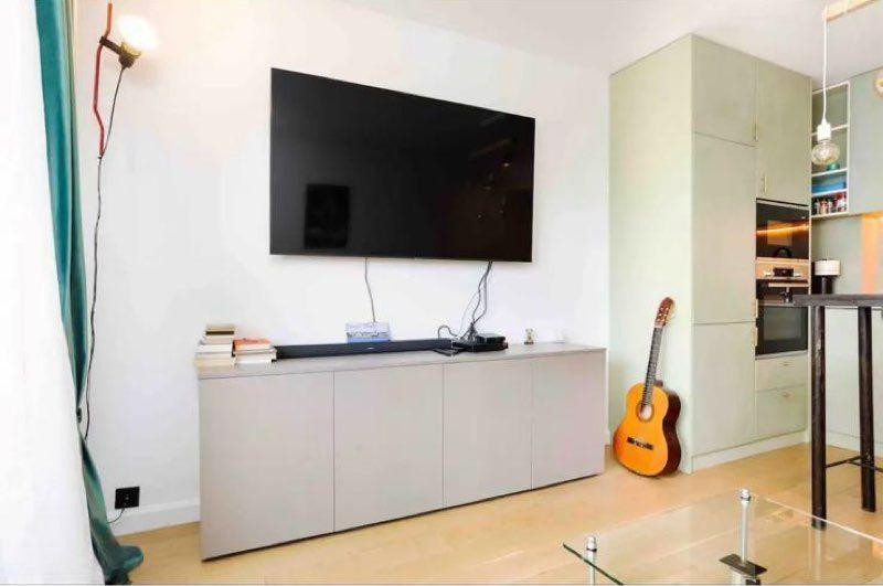 
                                                Location
                                                 Beau 2P meublé 40m² entièrement rénové