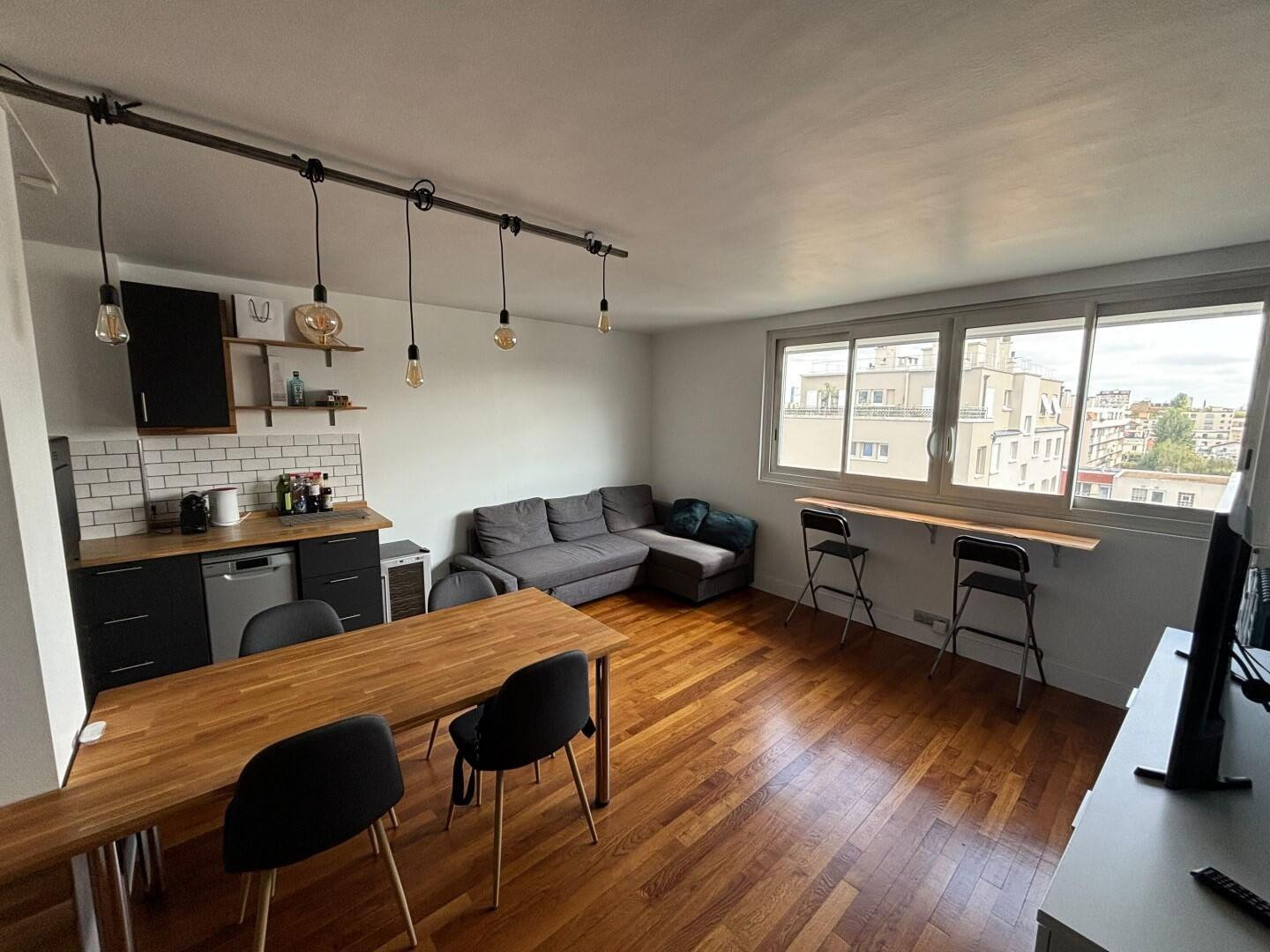 
                                                Location
                                                 Beau 2P meublé 41m² dans un quartier agréable