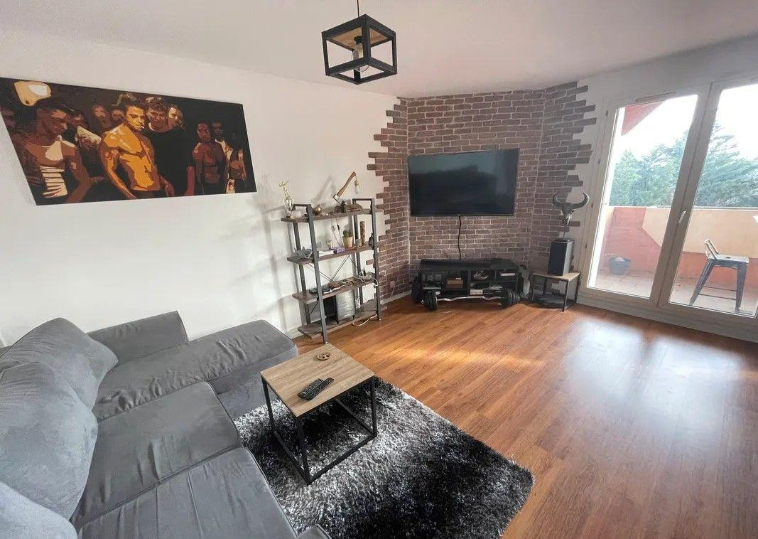
                                                Location
                                                 Beau 2P meublé 42m² avec terrasse et balcon
