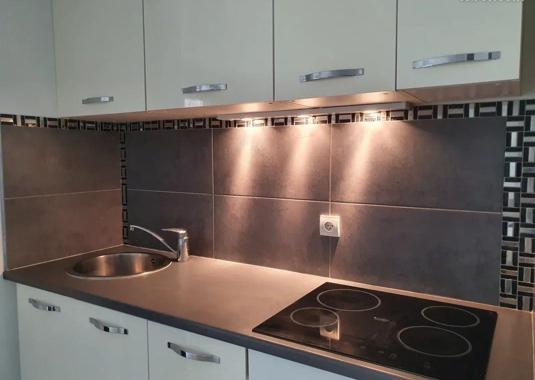 
                                                Location
                                                 Beau 2P meublé 42m² +balcon face ile de la Jatte