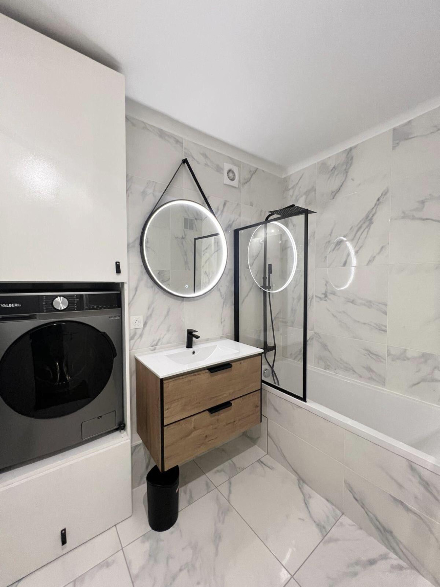 
                                                Location
                                                 Beau 2P meublé 42m² Quartier Notre-Dame