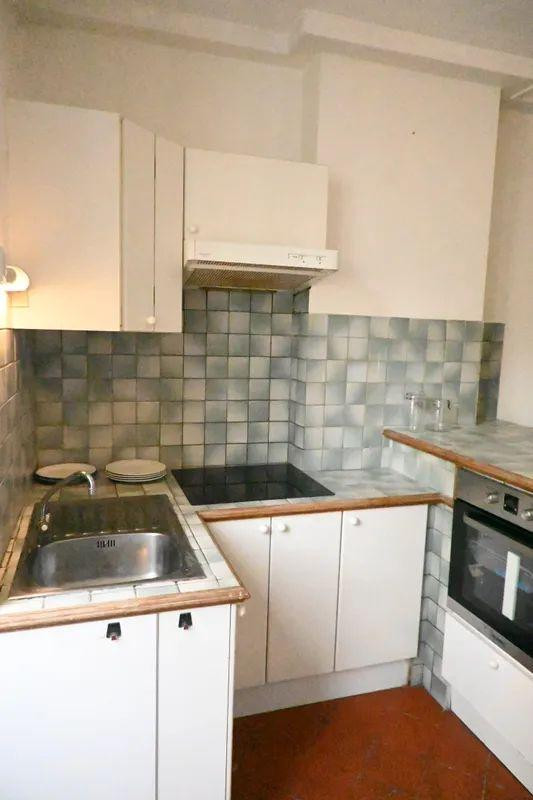
                                                Location
                                                 Beau 2P meublé 43m² proche de la Place Guichard