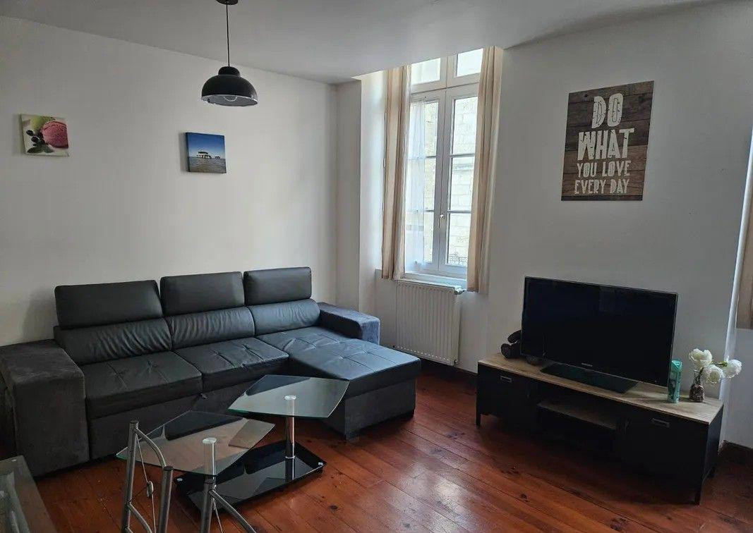 
                                                Location
                                                 Beau 2P meublé 43m² proche place des Quinconces