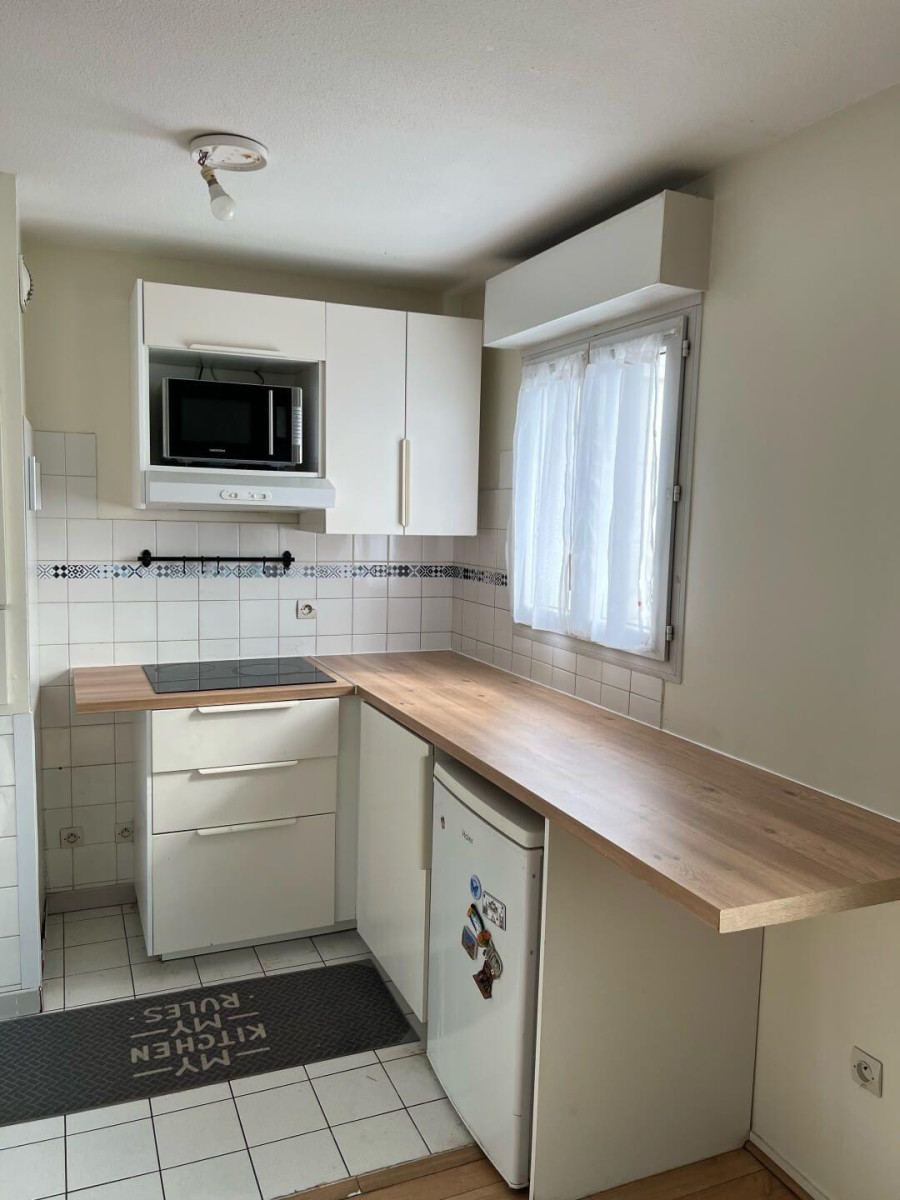 
                                                Location
                                                 Beau 2P meublé 44m² lumineux