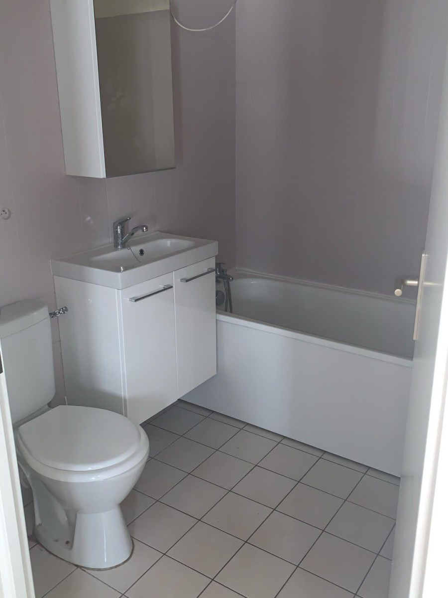 
                                                Location
                                                 Beau 2P meublé 44m² lumineux