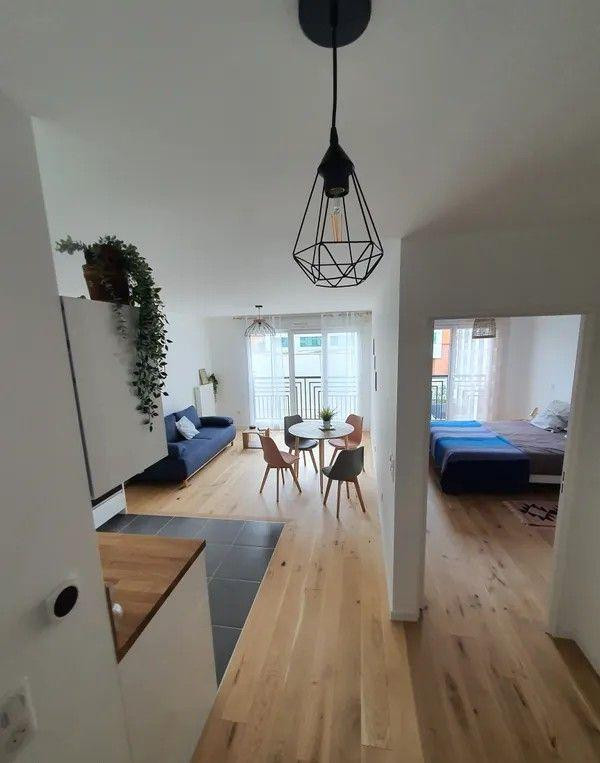 
                                                Location
                                                 Beau 2P meublé 44m² proche Porte de Clignancourt