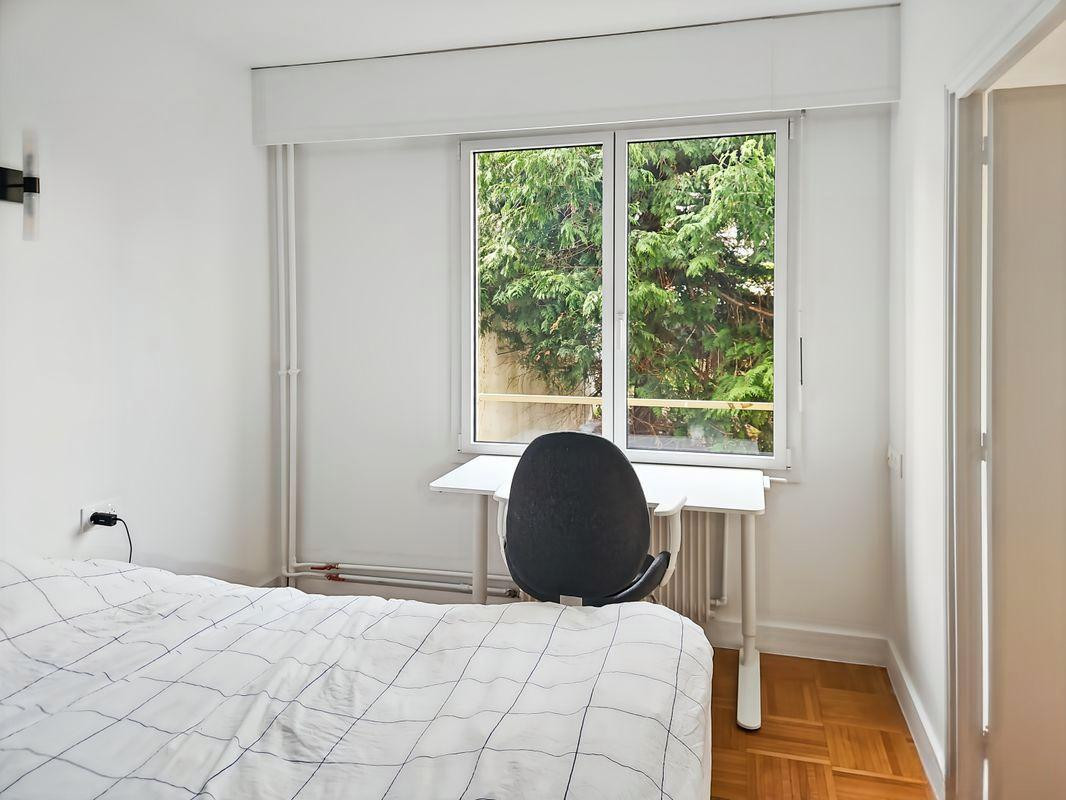 
                                                Location
                                                 Beau 2P meublé 44m² refait à neuf Courbevoie