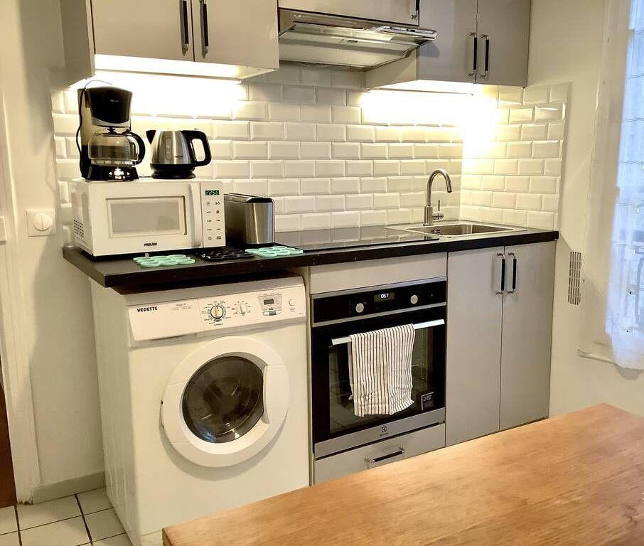 
                                                Location
                                                 Beau 2P meublé 45m² au cœur du Haut Marais